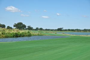 Maridoe 18th Fairway